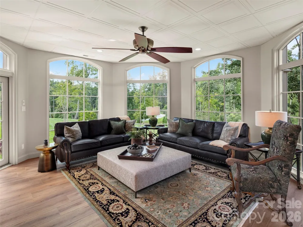 9 Brooklawn Chase Asheville, NC 28803