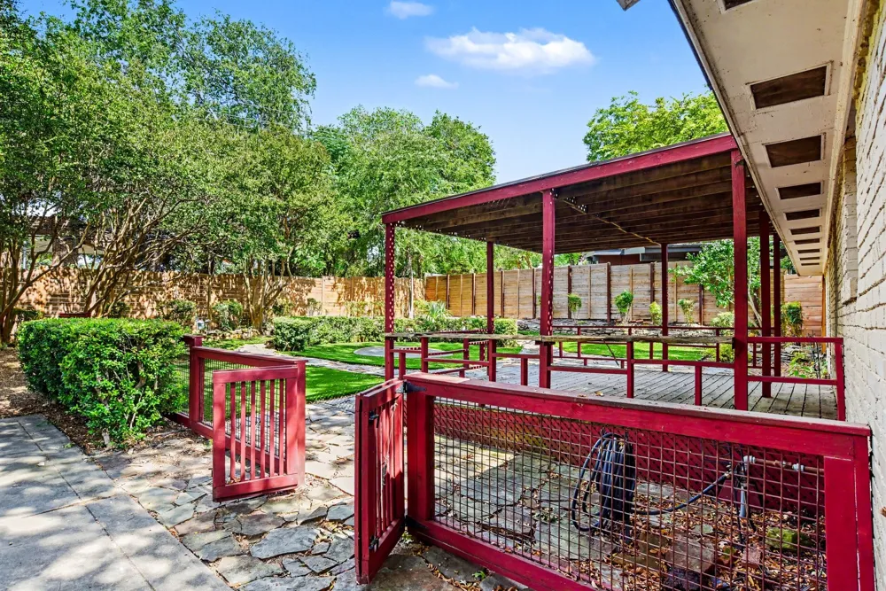 10035 Woodgrove Drive Dallas, TX 75218