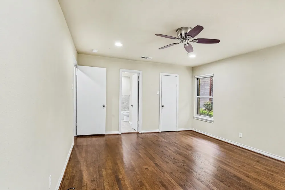 10035 Woodgrove Drive Dallas, TX 75218