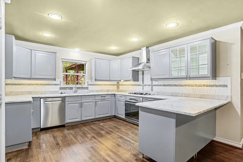10035 Woodgrove Drive Dallas, TX 75218