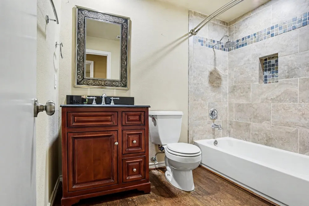 10035 Woodgrove Drive Dallas, TX 75218