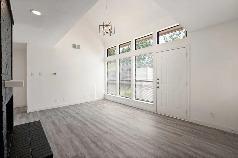 18240 Midway Road #806 Dallas, TX 75287