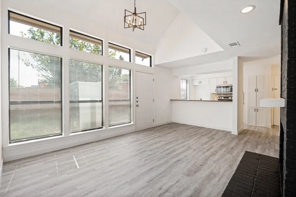 18240 Midway Road #806 Dallas, TX 75287
