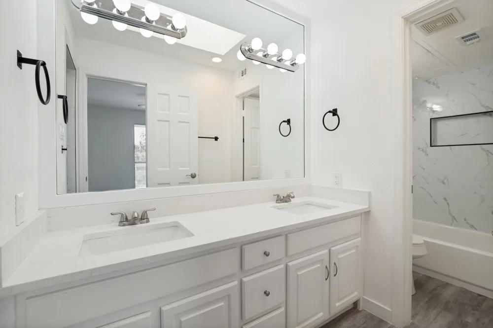 18240 Midway Road #806 Dallas, TX 75287