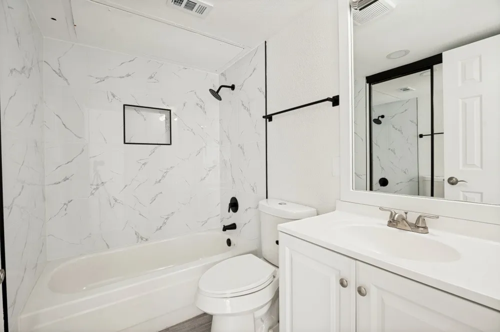 18240 Midway Road #806 Dallas, TX 75287