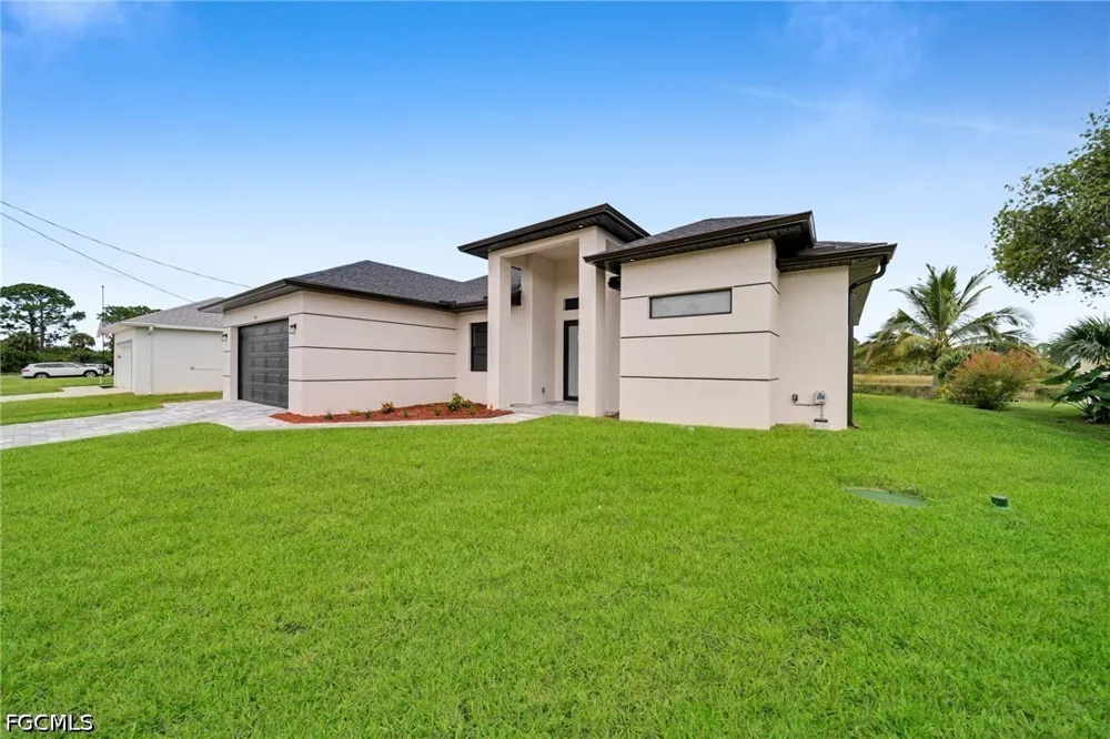 Chestnut Street E Lehigh Acres, FL 33974