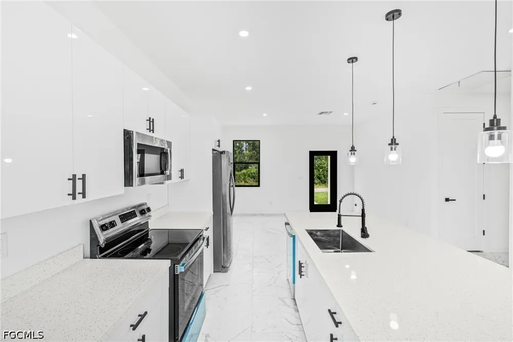 6th Street SW Lehigh Acres, FL 33976