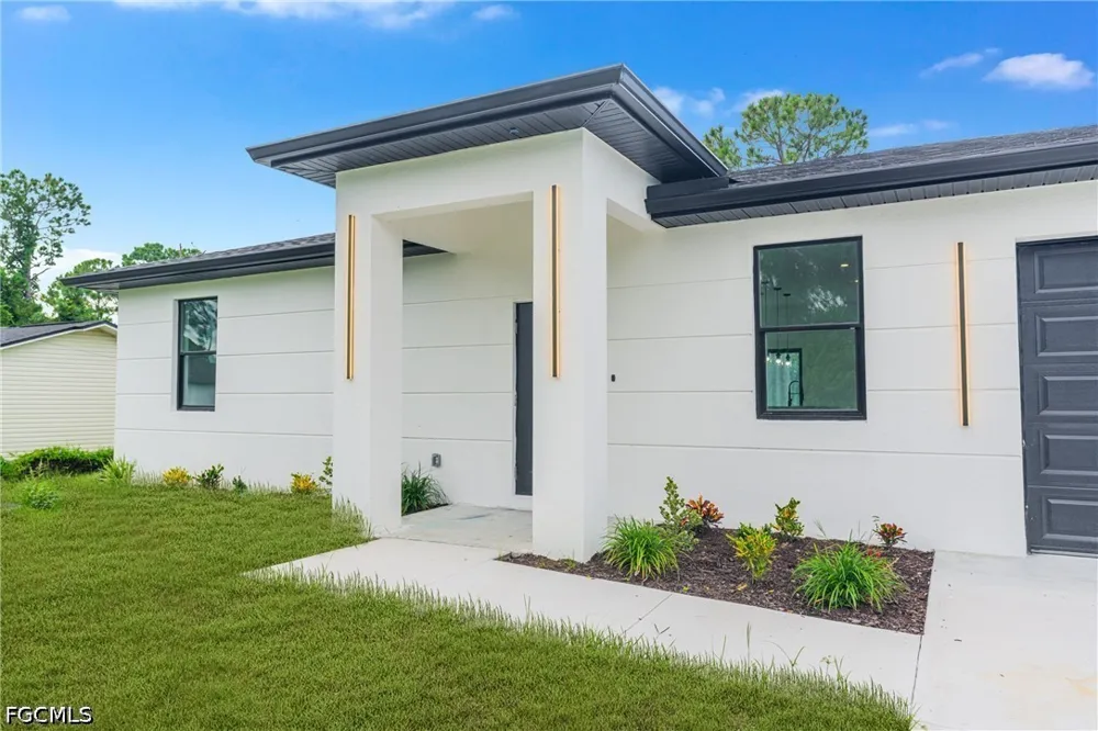 6th Street SW Lehigh Acres, FL 33976