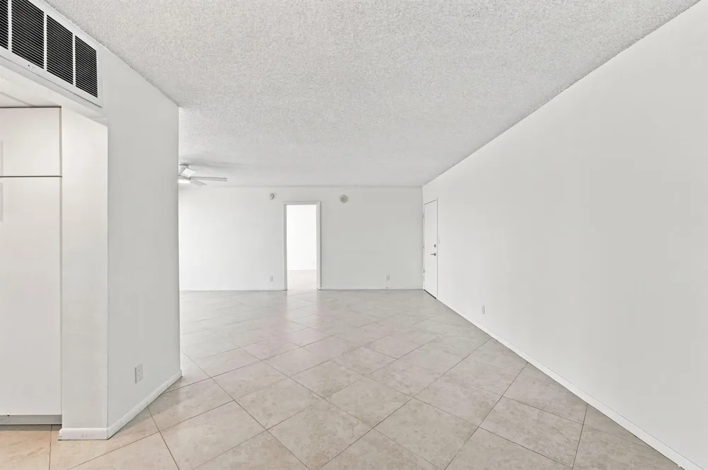 2715 Ocean Boulevard #7D Fort Lauderdale, FL 33308