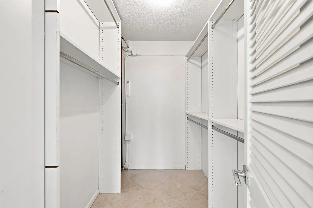 2715 Ocean Boulevard #7D Fort Lauderdale, FL 33308