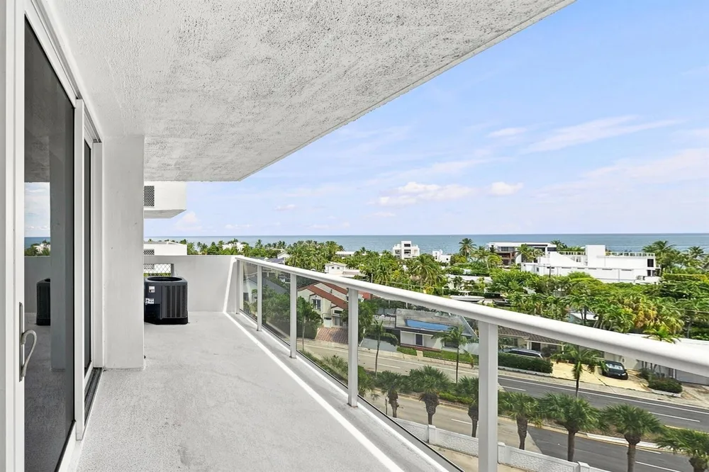 2715 Ocean Boulevard #7D Fort Lauderdale, FL 33308