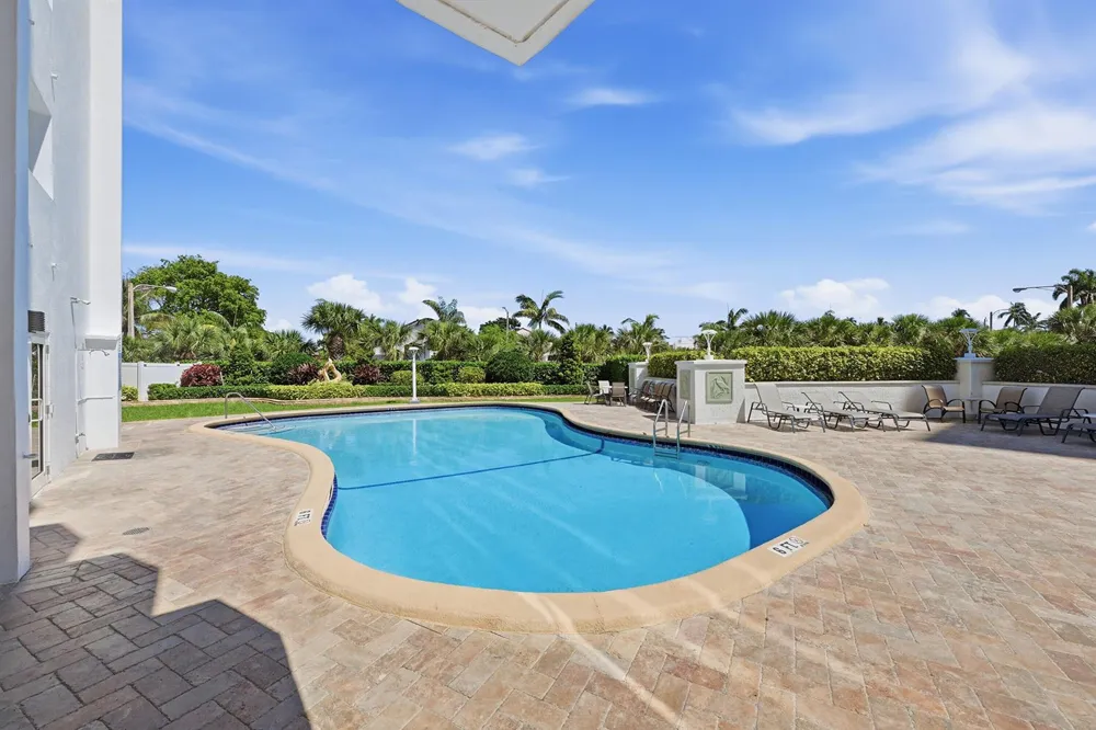 2715 Ocean Boulevard #7D Fort Lauderdale, FL 33308