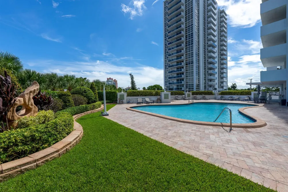 2715 Ocean Boulevard #7D Fort Lauderdale, FL 33308