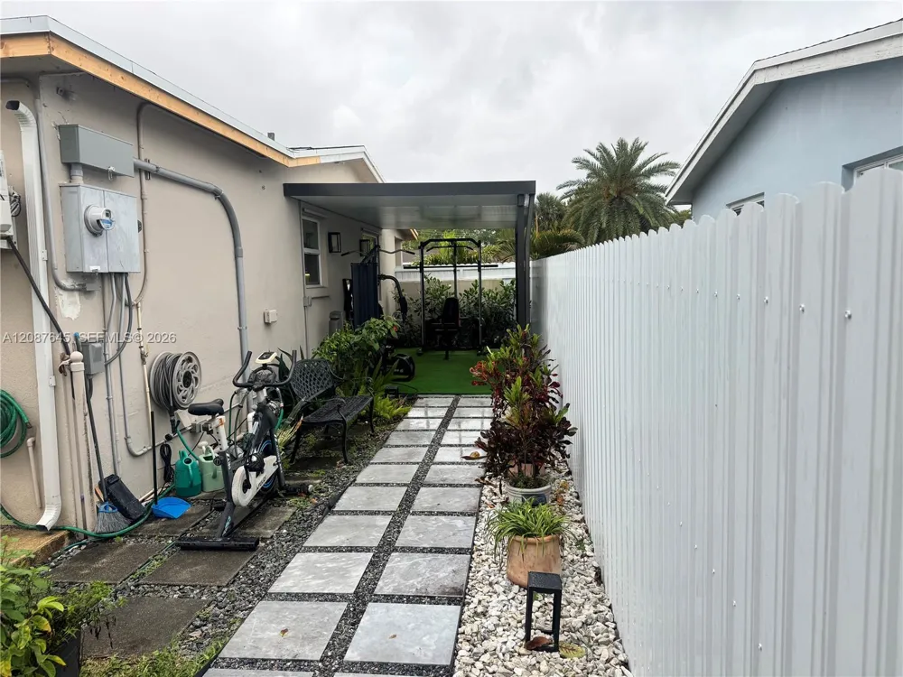 7767 Meridian St Miramar, FL 33023