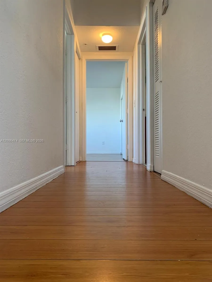 36 NW 6th Ave #908 Miami, FL 33128
