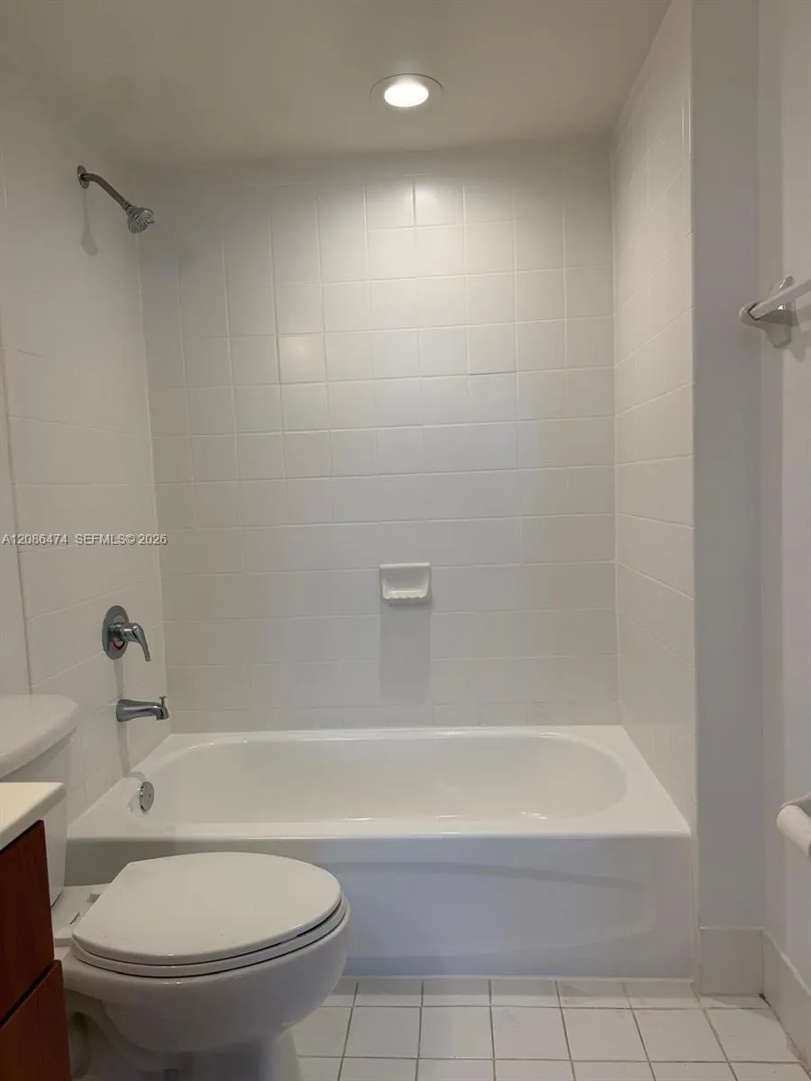 36 NW 6th Ave #908 Miami, FL 33128