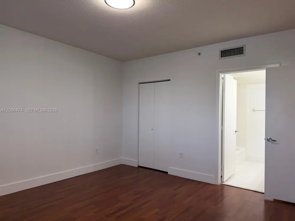 36 NW 6th Ave #908 Miami, FL 33128