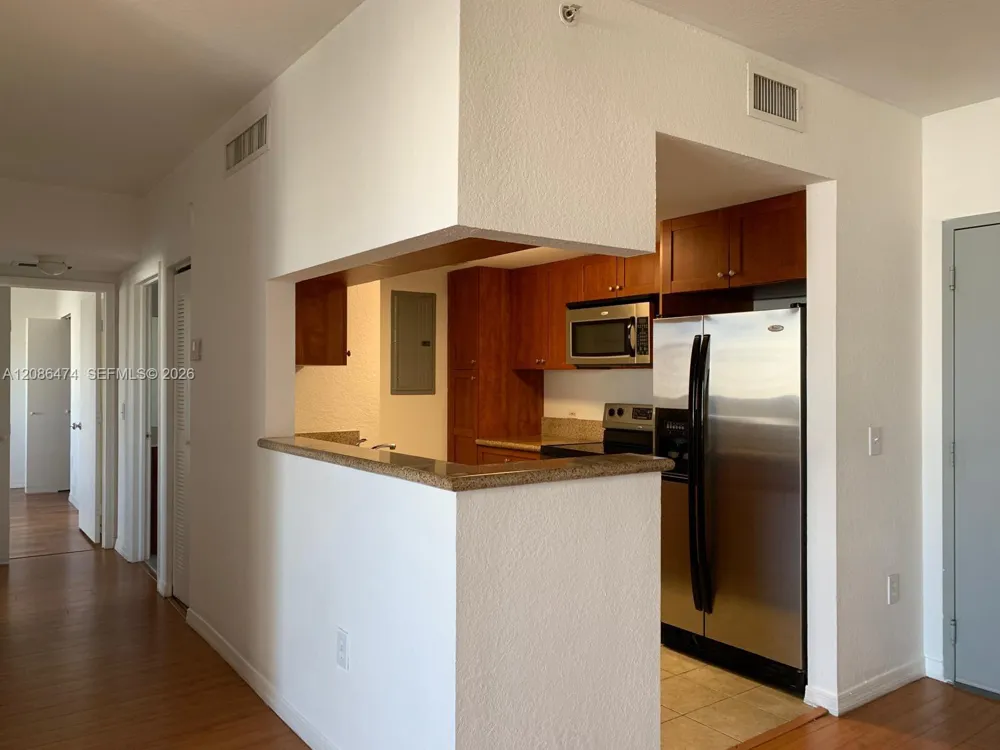 36 NW 6th Ave #908 Miami, FL 33128