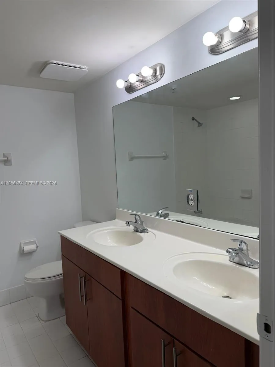 36 NW 6th Ave #908 Miami, FL 33128