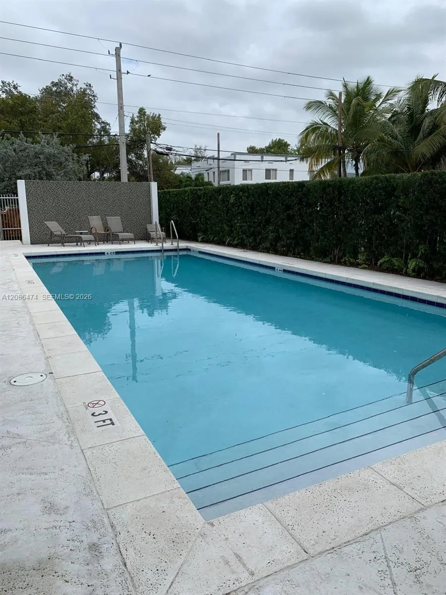 36 NW 6th Ave #908 Miami, FL 33128