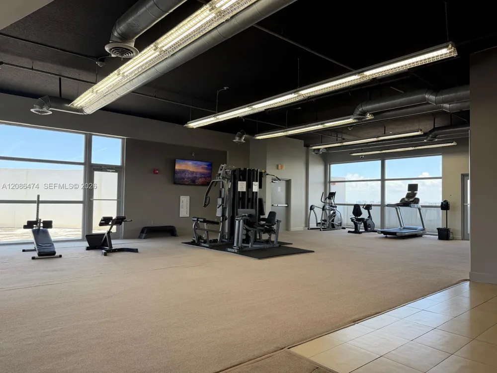 36 NW 6th Ave #908 Miami, FL 33128