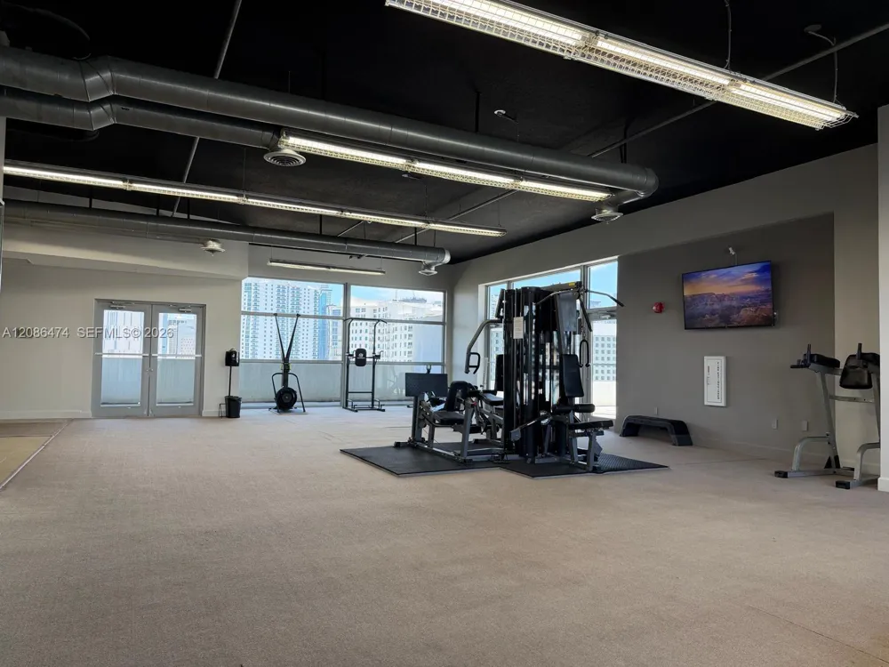 36 NW 6th Ave #908 Miami, FL 33128
