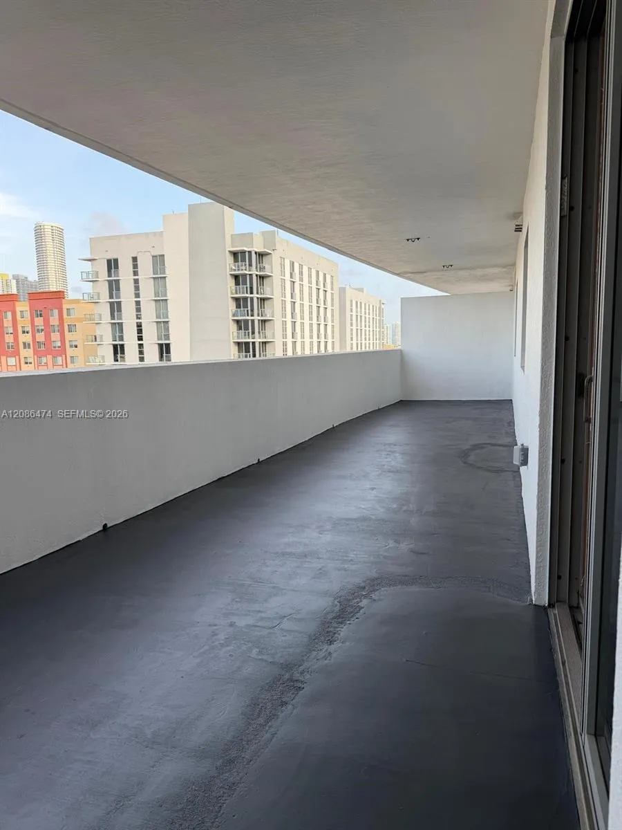 36 NW 6th Ave #908 Miami, FL 33128