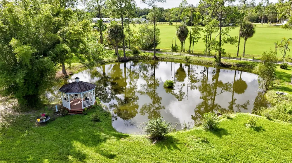 1616 E ROAD Loxahatchee, FL 33470