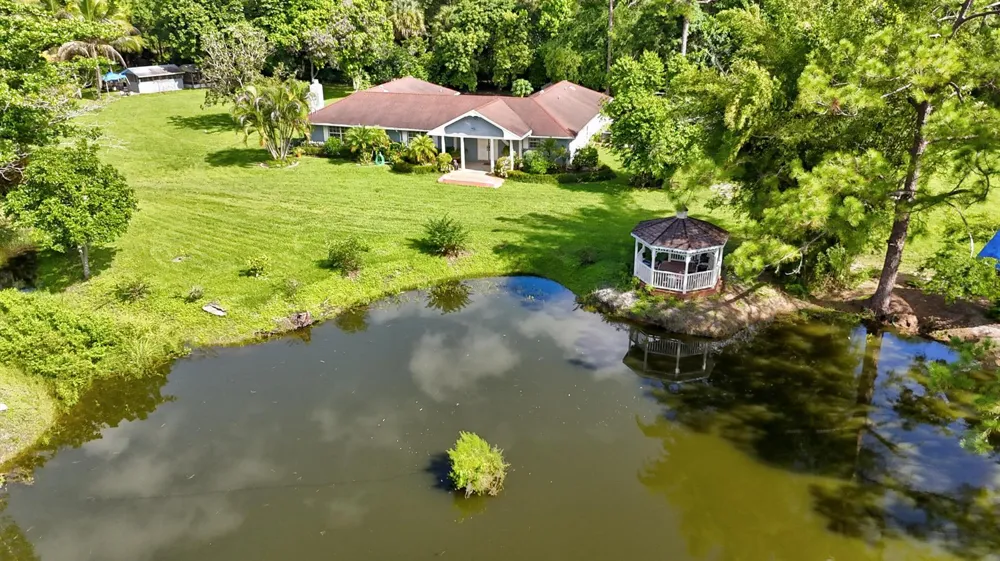 1616 E ROAD Loxahatchee, FL 33470