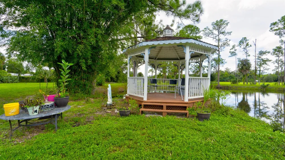 1616 E ROAD Loxahatchee, FL 33470