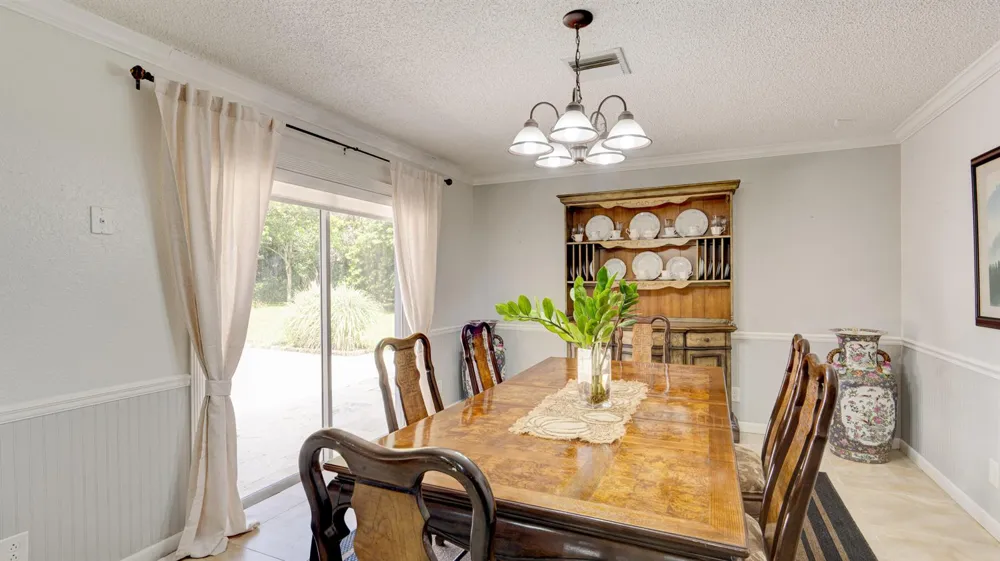 1616 E ROAD Loxahatchee, FL 33470