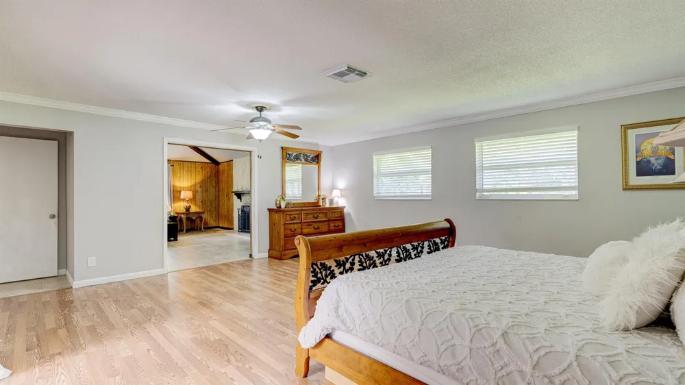 1616 E ROAD Loxahatchee, FL 33470
