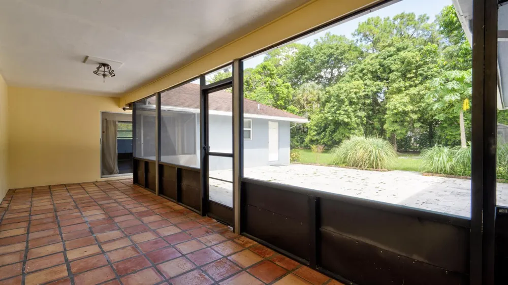 1616 E ROAD Loxahatchee, FL 33470
