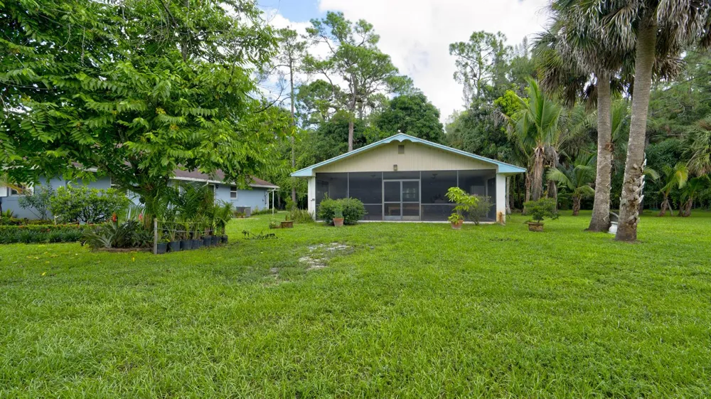 1616 E ROAD Loxahatchee, FL 33470