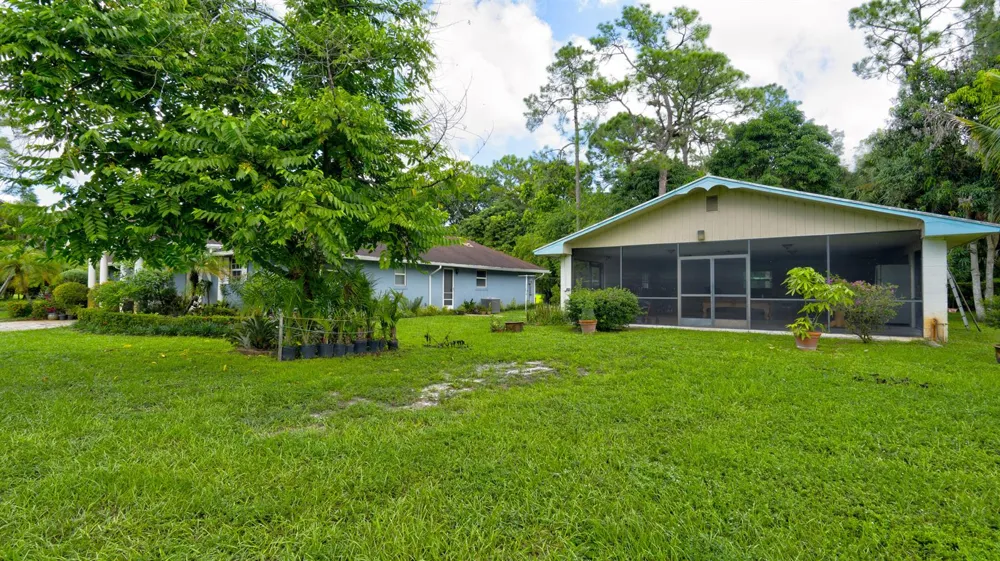 1616 E ROAD Loxahatchee, FL 33470