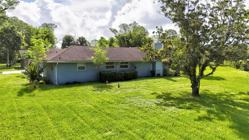 1616 E ROAD Loxahatchee, FL 33470
