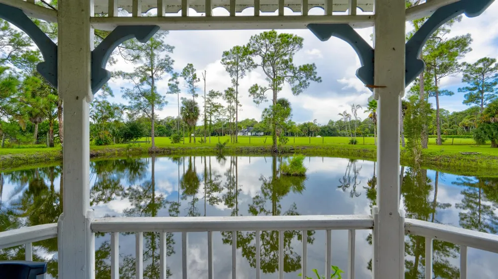 1616 E ROAD Loxahatchee, FL 33470