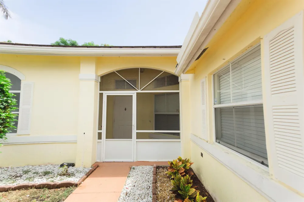 6788 Las Colinas Street Lake Worth, FL 33463