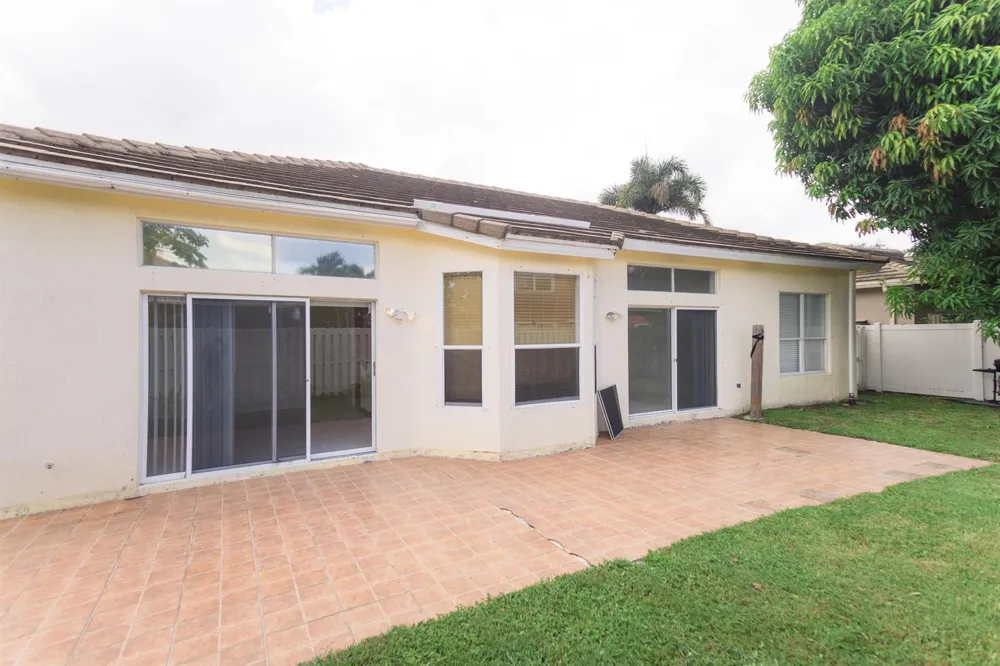 6788 Las Colinas Street Lake Worth, FL 33463