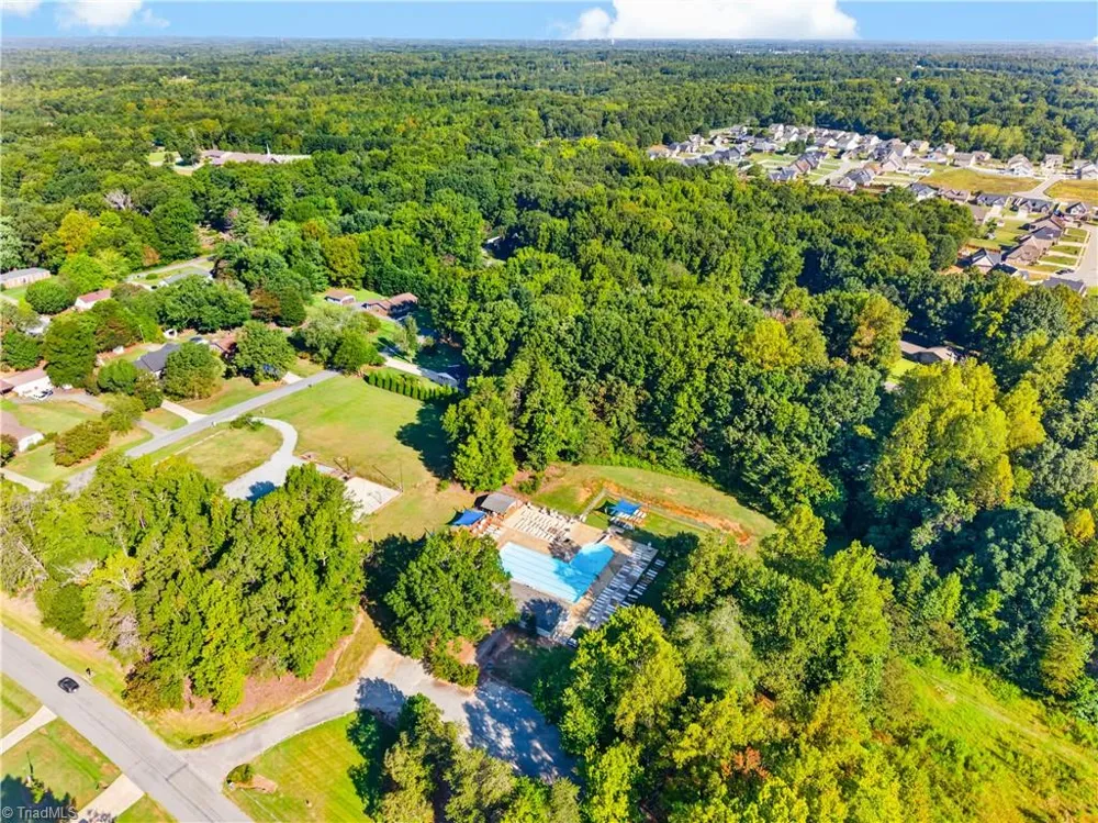 3936 Creekview Drive Trinity, NC 27370