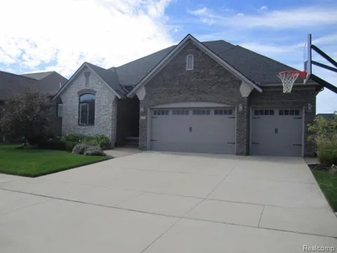 49389 Monarch Drive