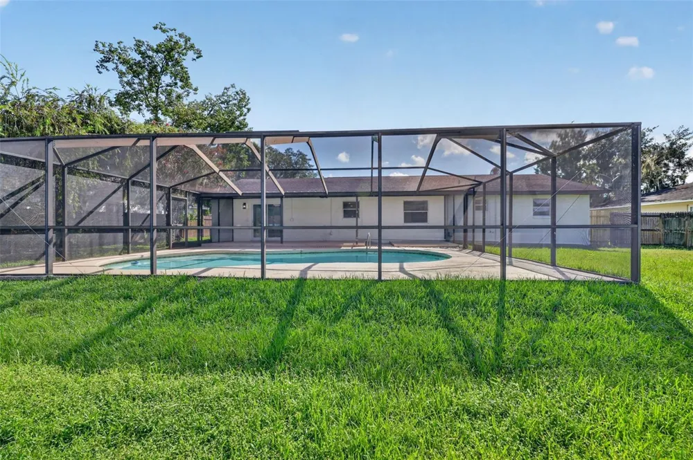6029 CHRISTINA DRIVE E Lakeland, FL 33813