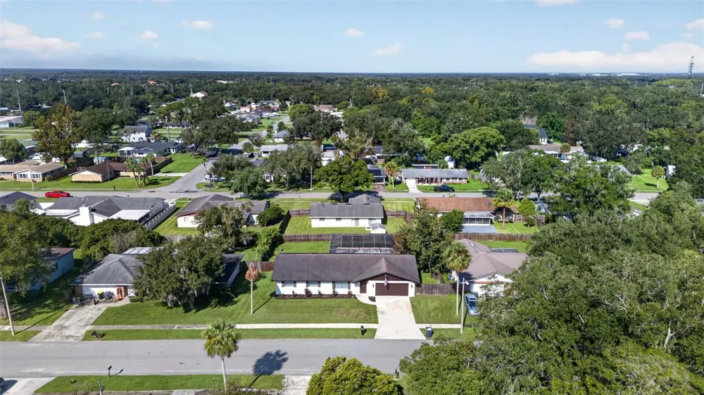 6029 CHRISTINA DRIVE E Lakeland, FL 33813
