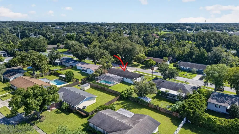 6029 CHRISTINA DRIVE E Lakeland, FL 33813
