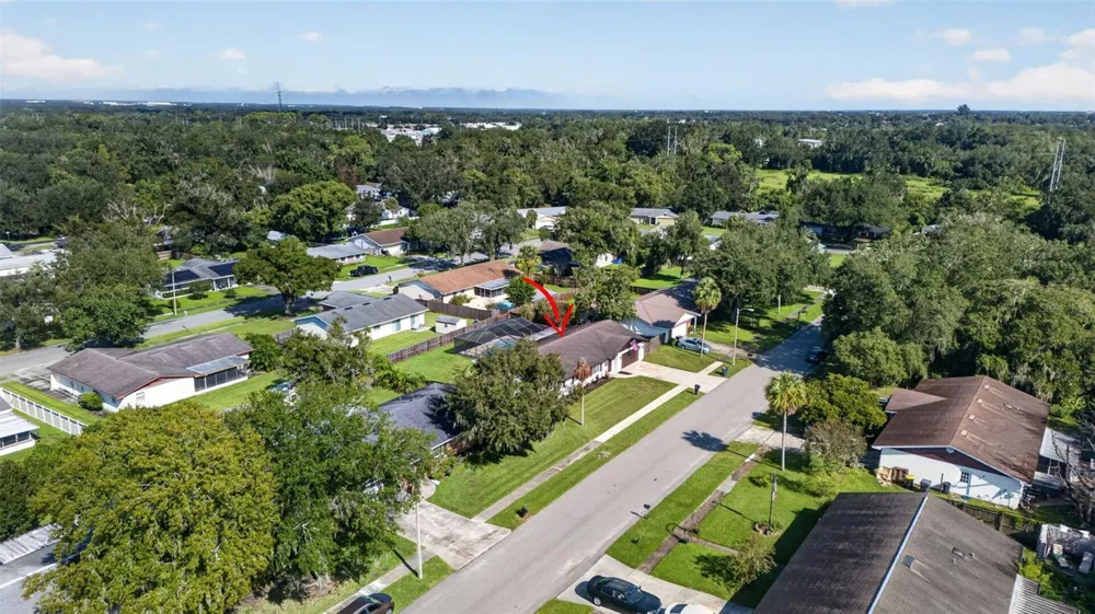 6029 CHRISTINA DRIVE E Lakeland, FL 33813