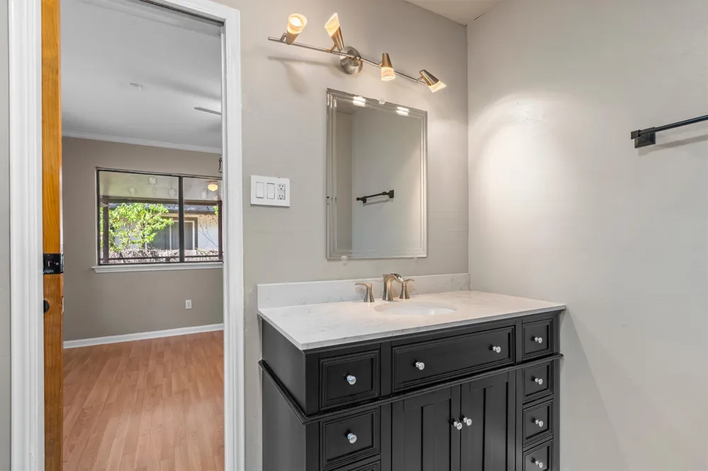 1131 Byers Lane Austin, TX 78753