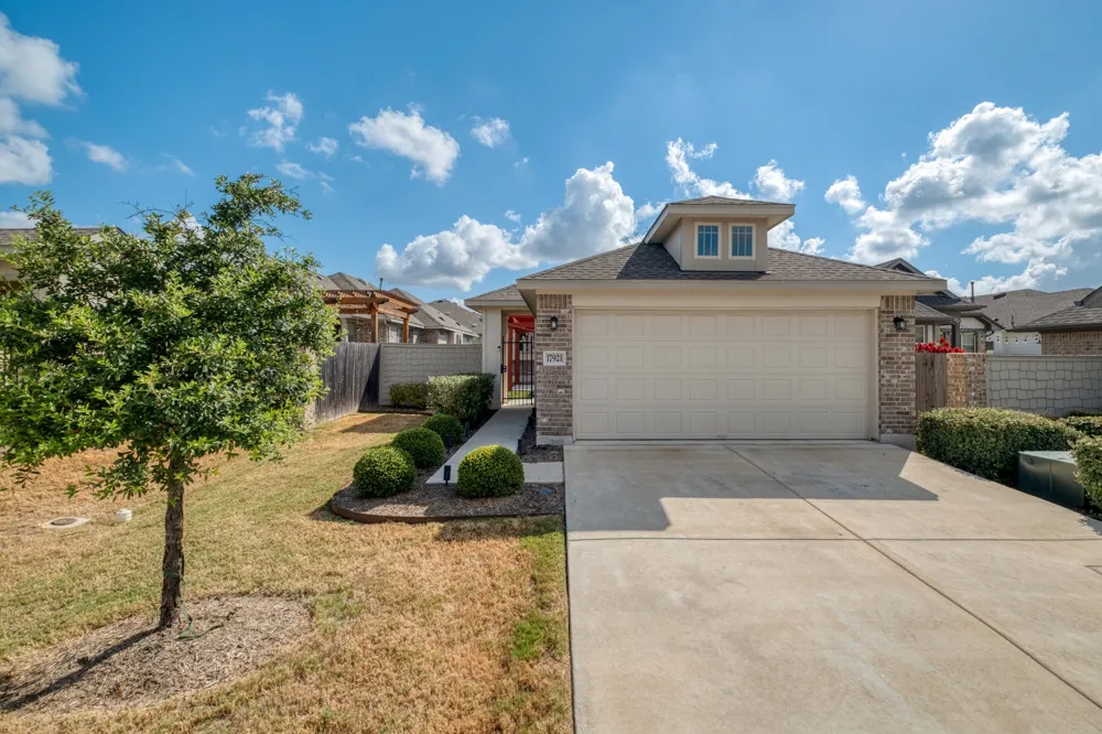 17921 Lungo Street Pflugerville, TX 78660