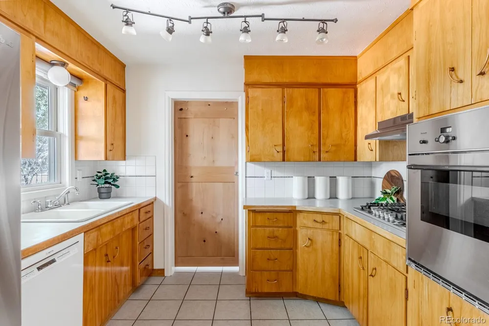 601 S Longmont Avenue Lafayette, CO 80026