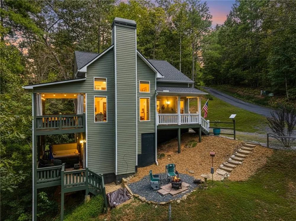 1275 Marie Drive Ellijay, GA 30175
