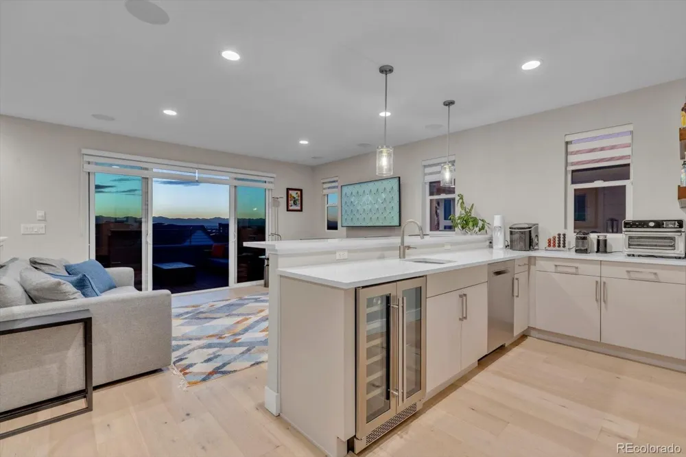 5986 Geneva Street Denver, CO 80238